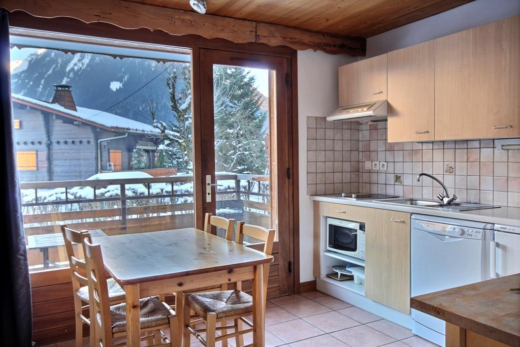 Appartement à 600m des remontées mécaniques, centre Morzine, chalet les Joux Esterno foto